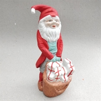 julemand med gavesæk stort hvidt skæg og rød dragt porcelæn gammeldags julepynt